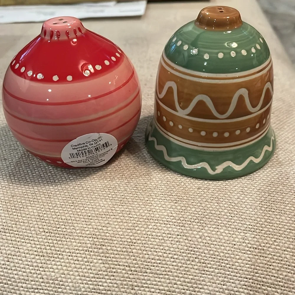 Hand-Painted Ornament & Bell Stoneware Salt & Pepper Shaker/NWT